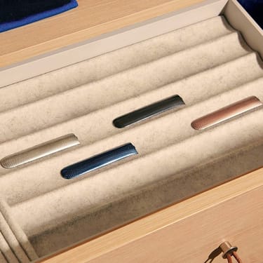 Ploom AURA κάλυμμα πρόσοψης Jet Black με σχέδιο